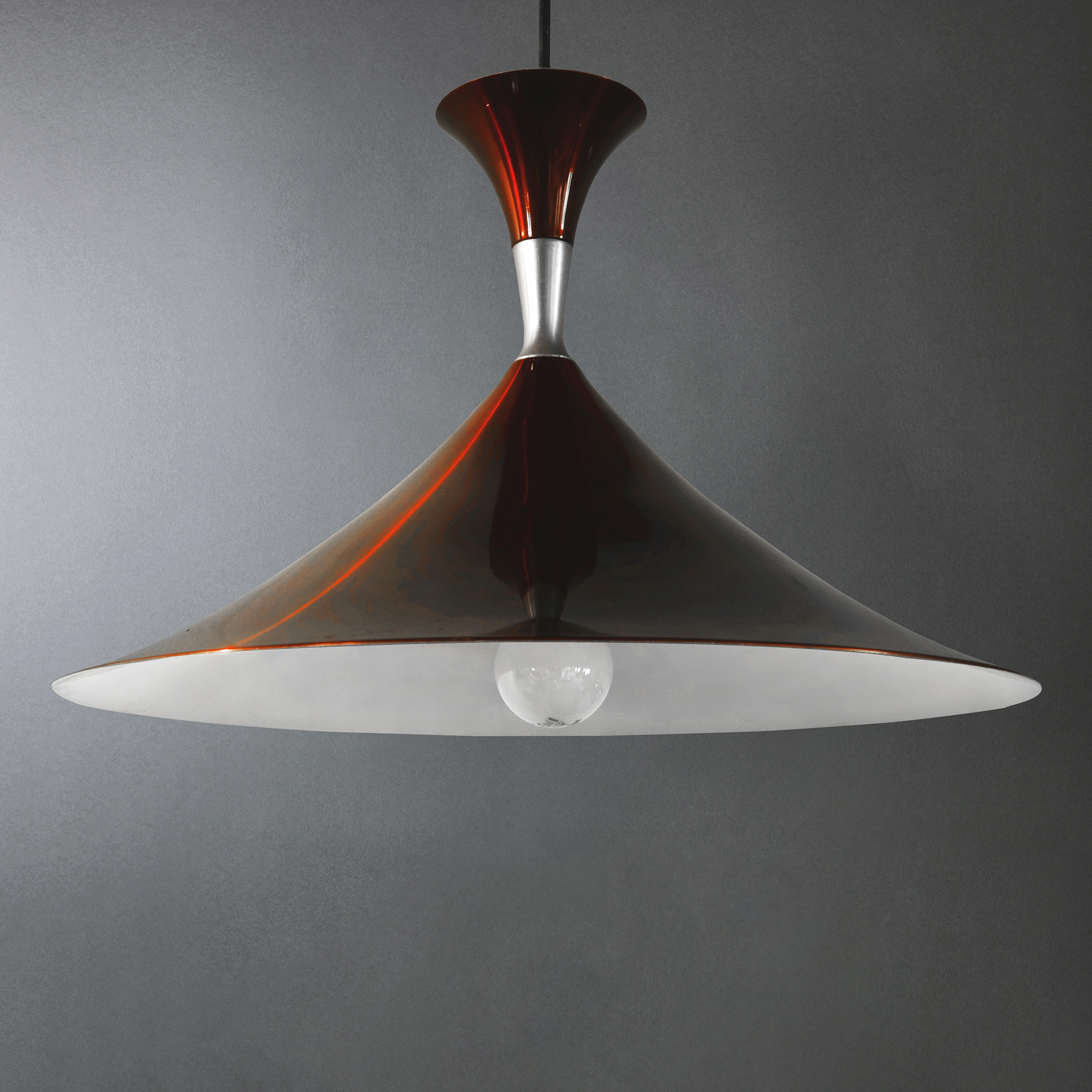 Mooie hanglamp Italie jaren 50-60 | Beautiful dark red hanging lamp Italy 50s-60s - Lasting Living